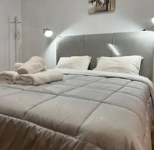 Cute And Cozy Apartment